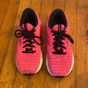 Brooks Ghost 13 PINK size 8